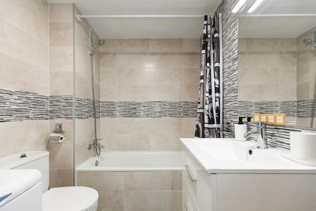 Uhc Pino Alto Apartments Salou Exterior photo
